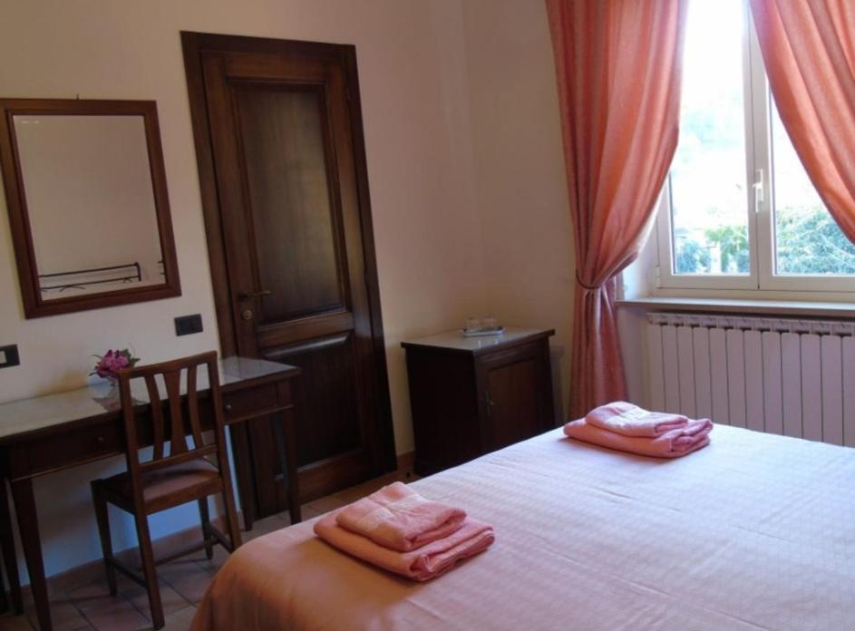 Agriturismo Camera Rosa Todi Exterior photo